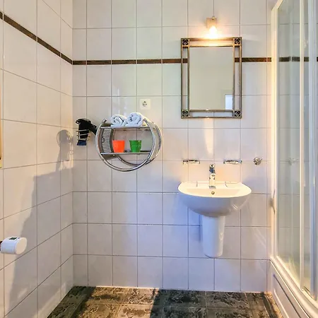 Leybucht بيت للعطل *